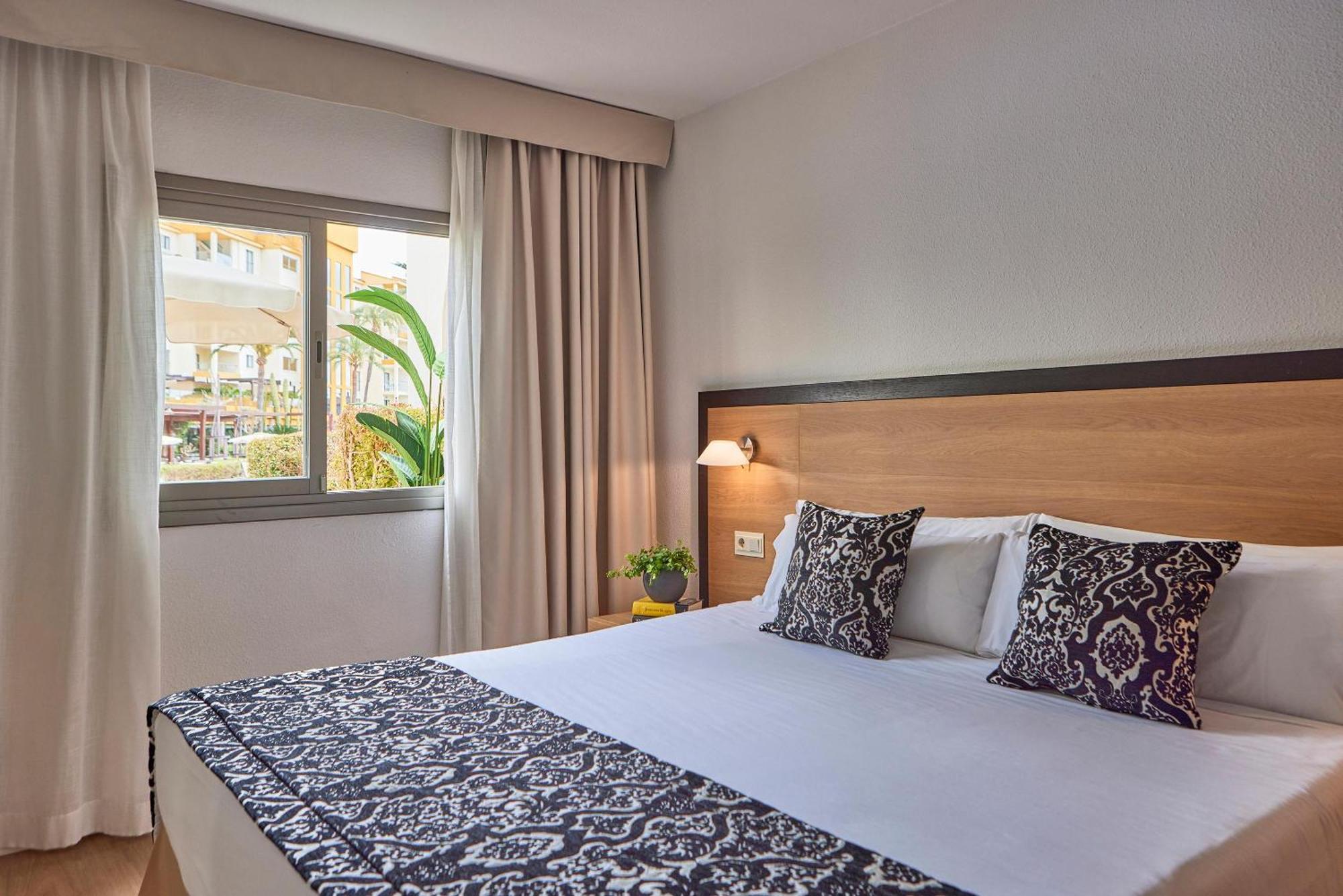 Zafiro Tropic Aparthotel Port de Alcudia  Luaran gambar